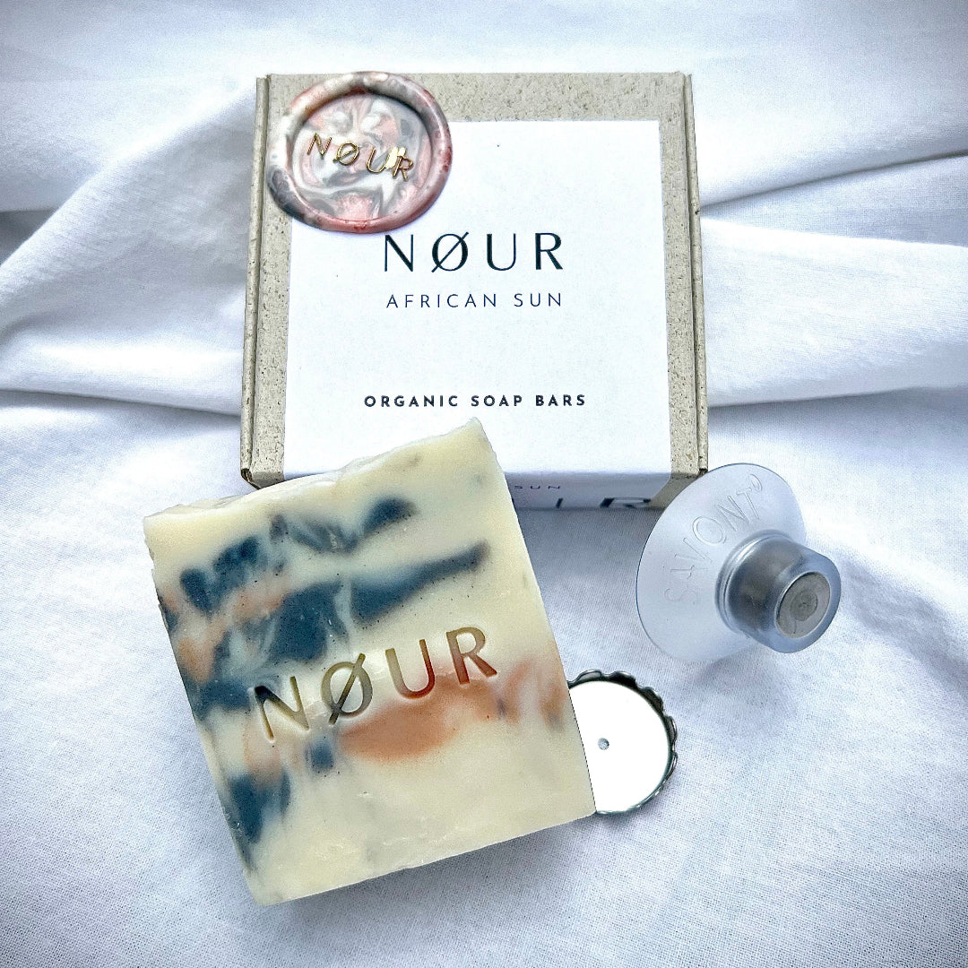 nour seife mit Saugnapfmagnet