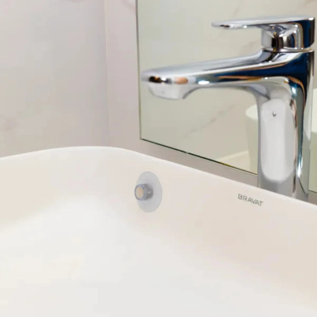 Seifenmagnet im Waschbecken