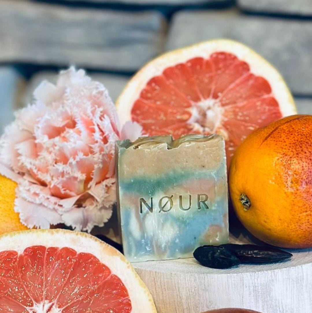 nour seife, wildcolor, bei empfindlicher haut, exotischblumiger Duft