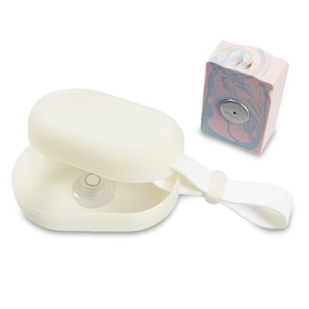 Travel-Seifenbox aus Meeresplastik mit Saugmagnet und Seife