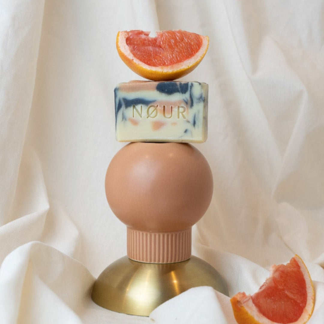 African Sun – vegane Bio-Seife mit Tonkabohne und Grapefruit von NØUR Seife Köln