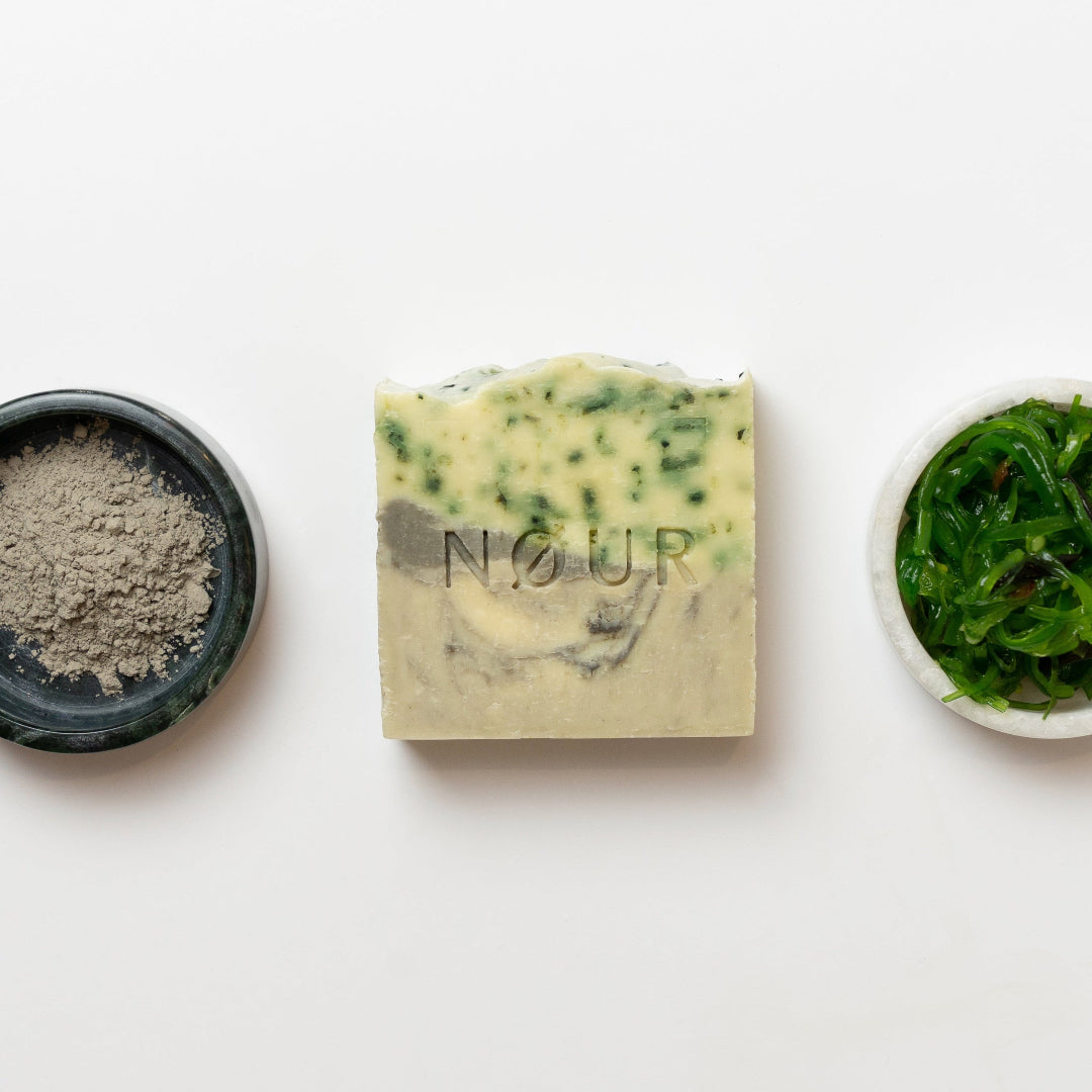 Sea Rock Naturseife Zutaten – grüne Tonerde, Kaolin und Meeresalgen von NØUR