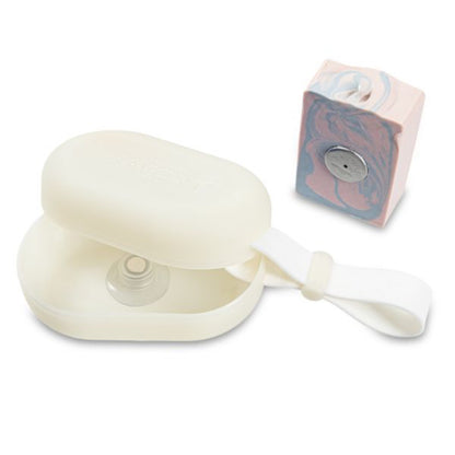 Travel-Seifenbox aus Meeresplastik mit Saugmagnet und Seife